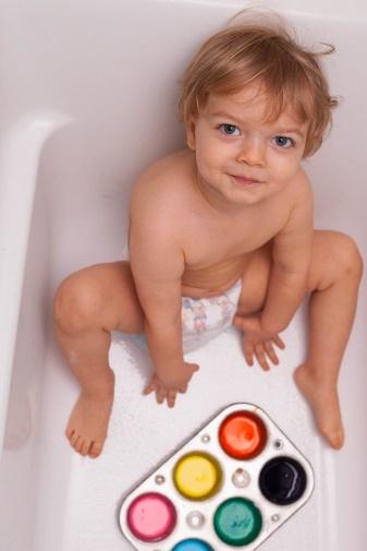 Toddler Paint Bath 