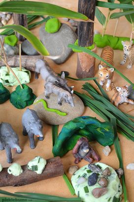 jungle-play-dough-scene