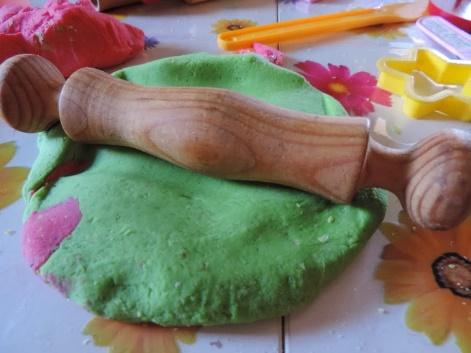 Ideas and inspiration for play based sensory learning with playdough. Mummy Musings and Mayhem