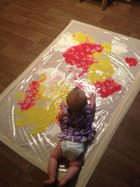 20+ paint recipes & art activities for babies & toddlers.  I love the MESS FREE art ideas!  {Taste safe recipes}