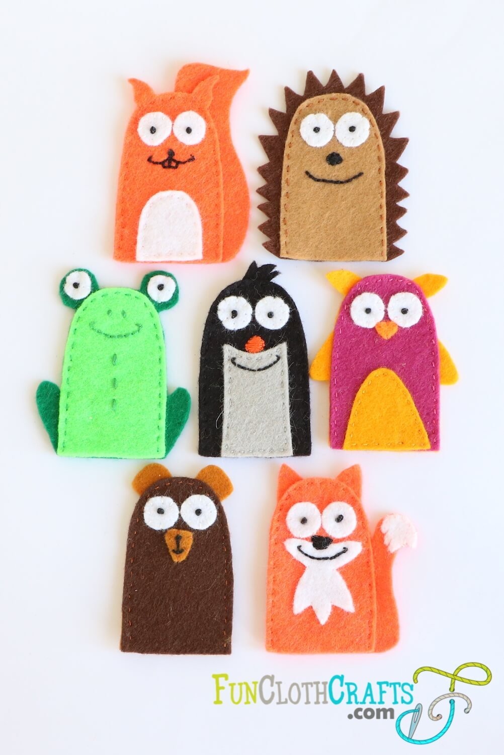 felt animal pattern for seven woodland finger puppets, free patternf for squirrel, bear, hedgehog, frog,  owl, mole, fox finger puppets