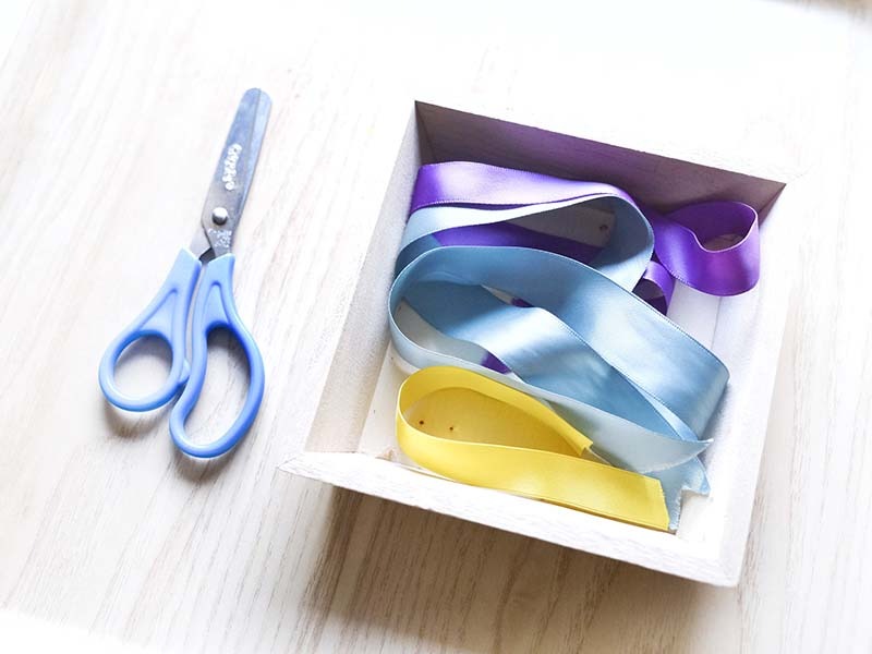 20+ Montessori Toddler Art Trays for Open-ended Creativity