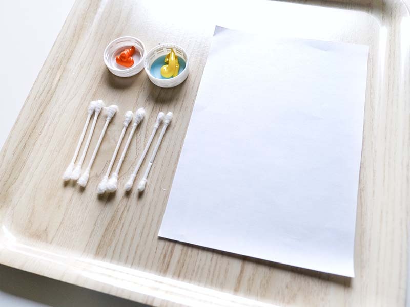 20+ Montessori Toddler Art Trays for Open-ended Creativity