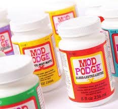 THE ULTIMATE GUIDE TO MOD PODGE®