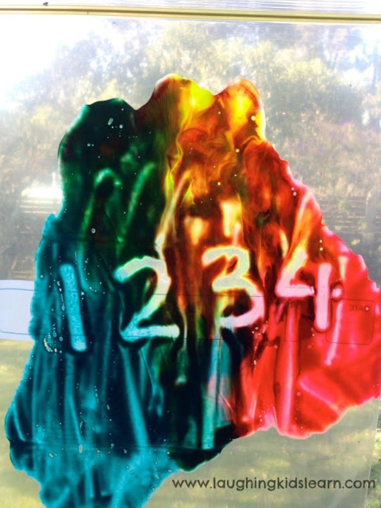 Mess free window painting