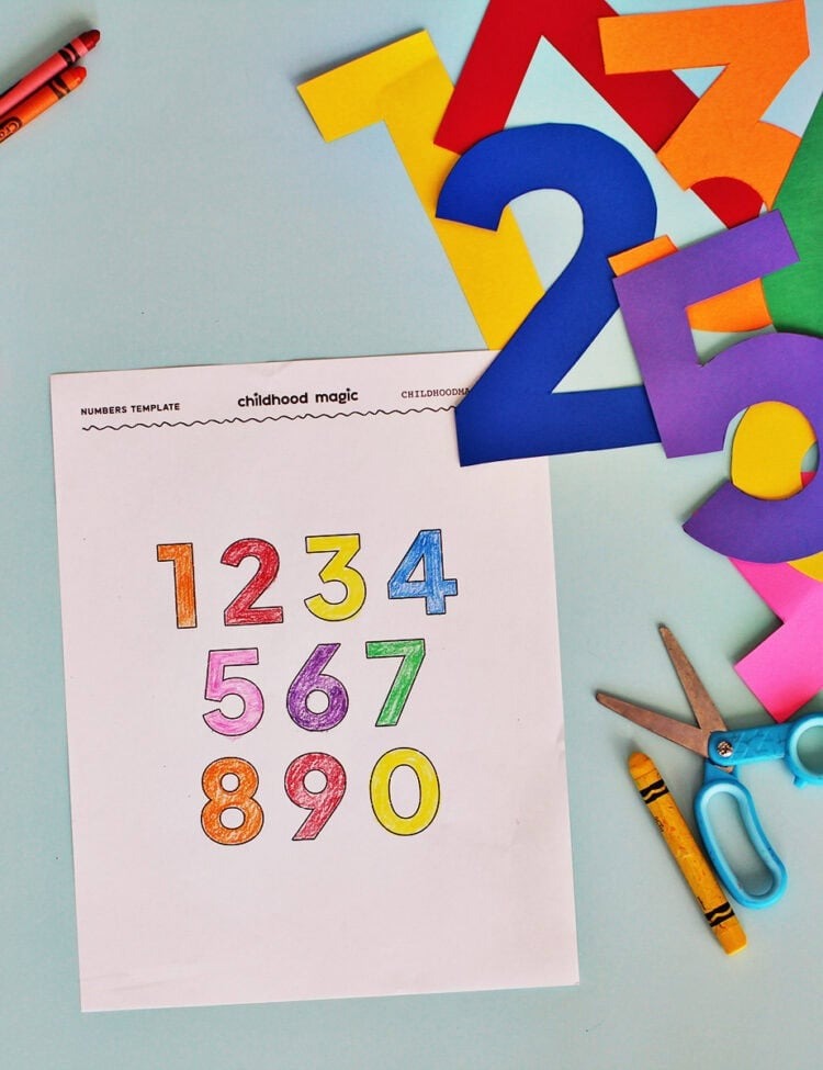 Printable numbers in small and large sizes.