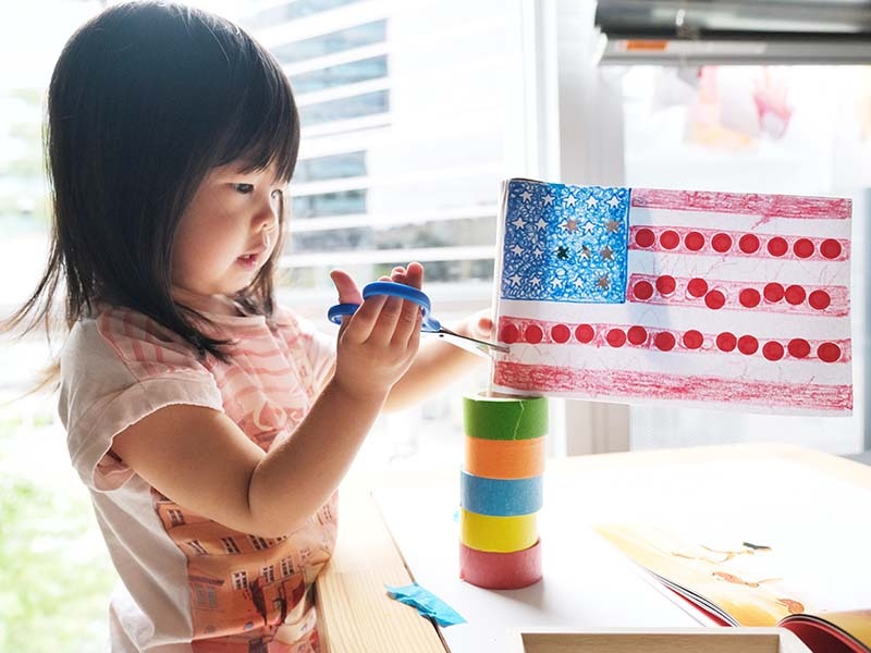 Featured image for 4th of July American Flag Fine Motor Craft for Toddlers