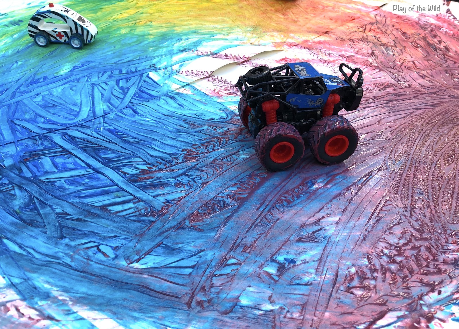 Pre-writing Activities for Preschoolers & Kindergarten & toddlers. Pre writing activity for toddlers. mark making with cars.