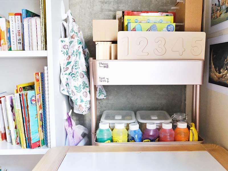 20+ Montessori Toddler Art Trays for Open-ended Creativity