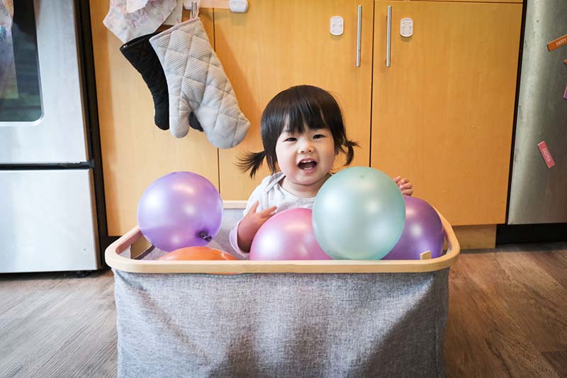 5 Best Balloon Play Ideas with Young Toddlers