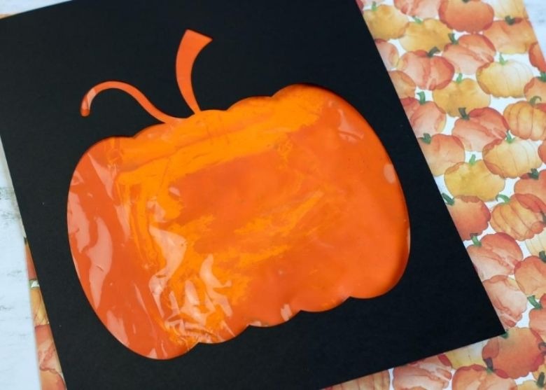 mess free pumpkin painting