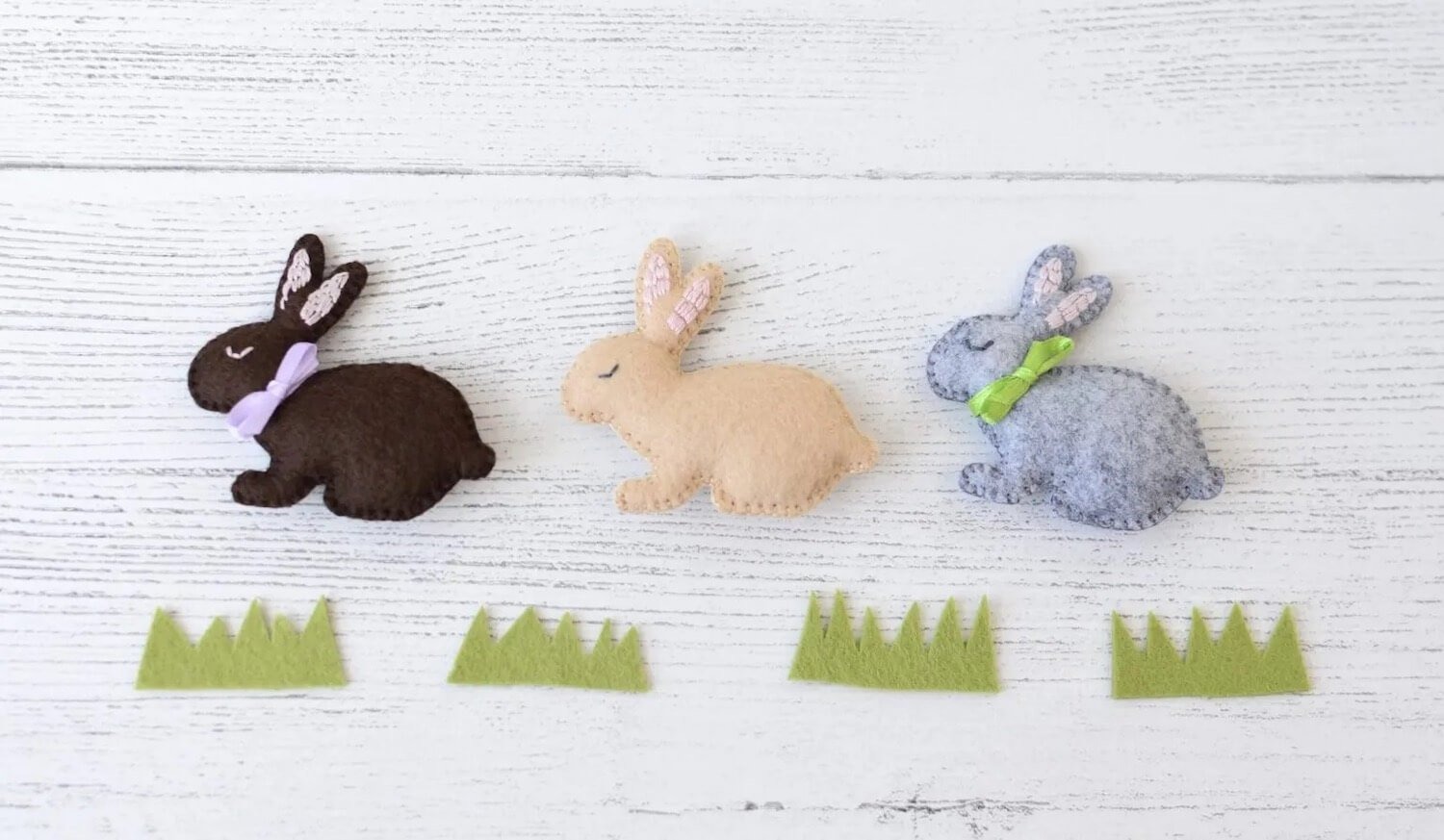 three felt tiny bunnies free felt animal patterns, three felt bunny soft toys
