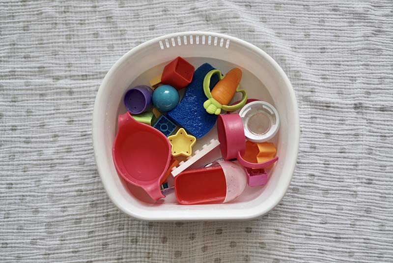 Toy Bath Sensory Play for Babies & Toddlers