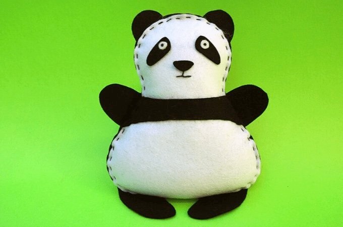 felt panda animal free pattern, white and black felt panda